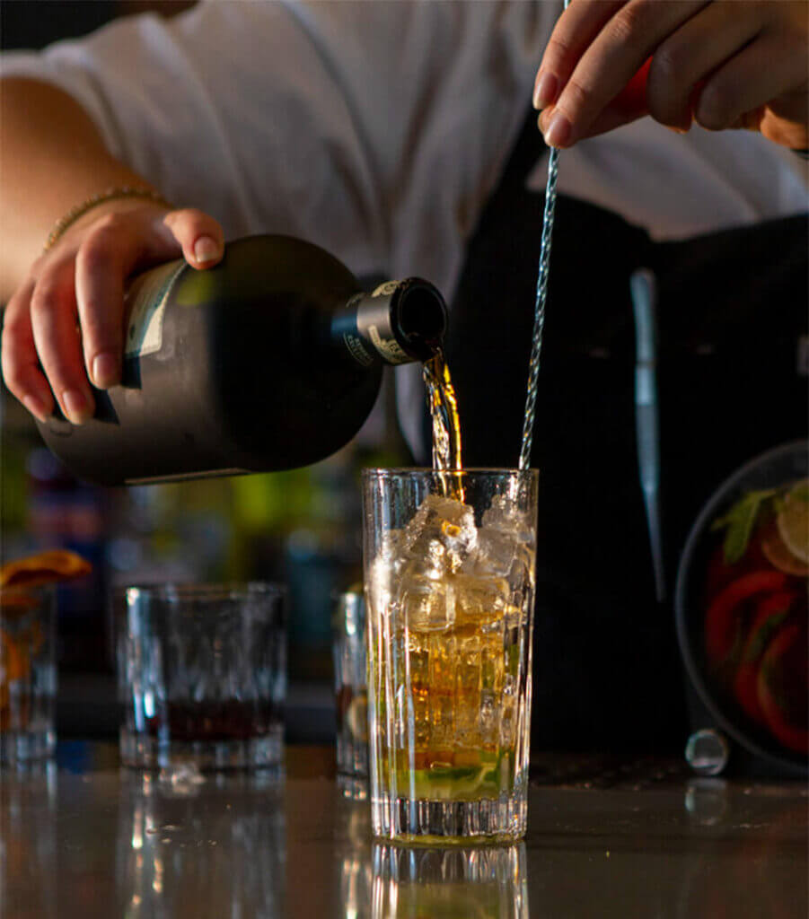 Cleaver and Cocktail restaurant mixologist cocktail making