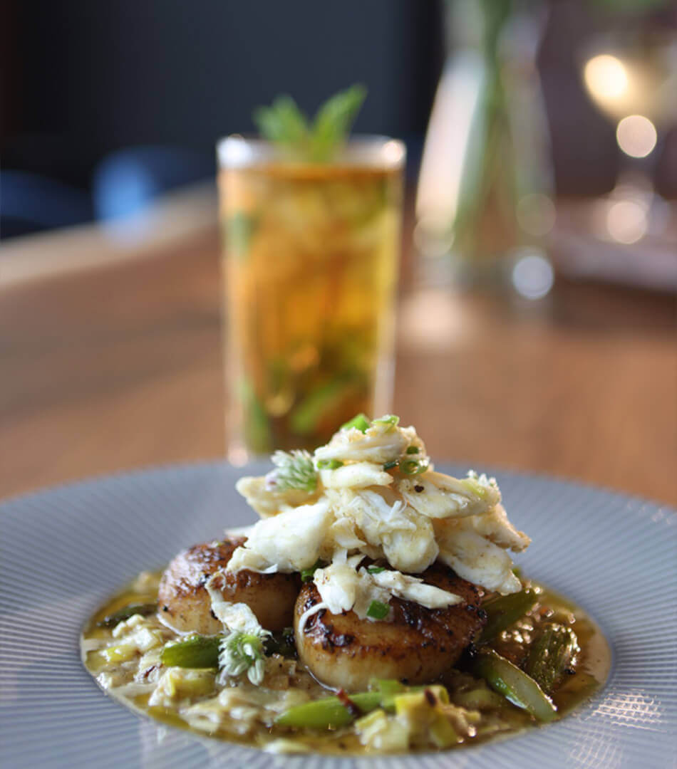 Cleaver and Cocktail restaurant scallops dish